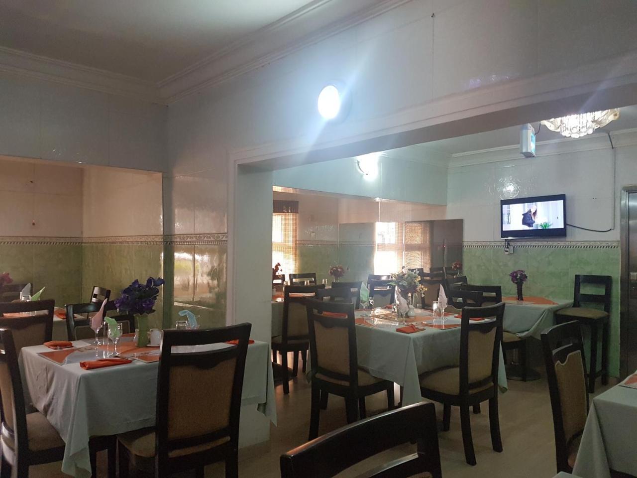 Chamcce Hotel Ajao Lagos Exterior foto